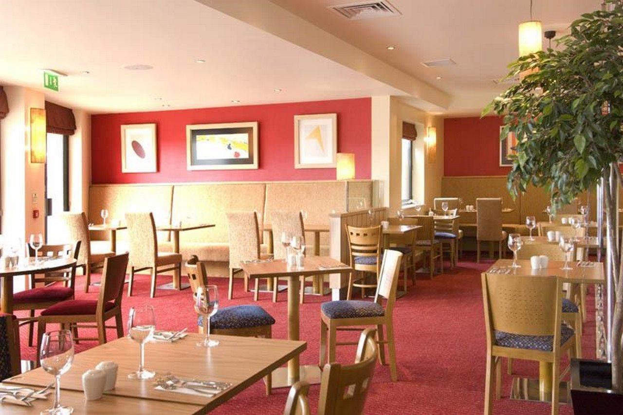 Premier Inn Cambridge Girton  Εξωτερικό φωτογραφία