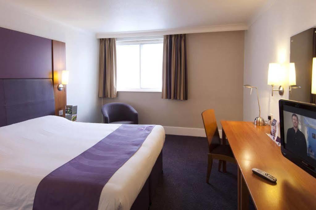 Premier Inn Cambridge Girton  Εξωτερικό φωτογραφία